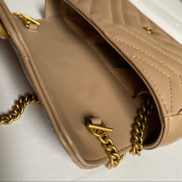 * 𝑺𝑶𝑳𝑫 * AUTHENTIC GUCCI GG Marmont matelassé leather super mini bag - Picture 5 of 13